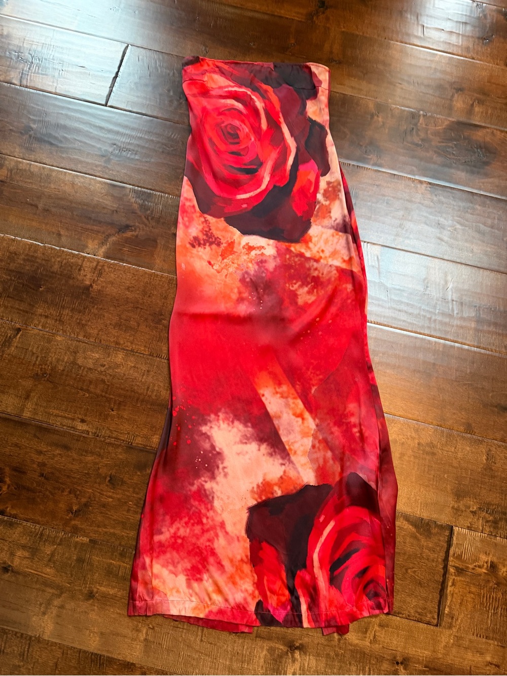 Kim Shui Red Rose Silk Tube Gown - Picture 3 of 10